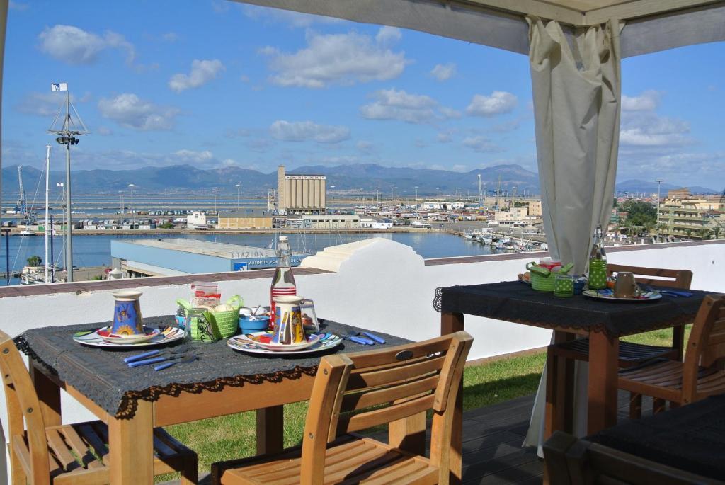 Bed and Breakfast Marina Di Castello Cagliari Exterior foto
